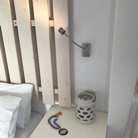 Yanna Asteri アパート オルノス