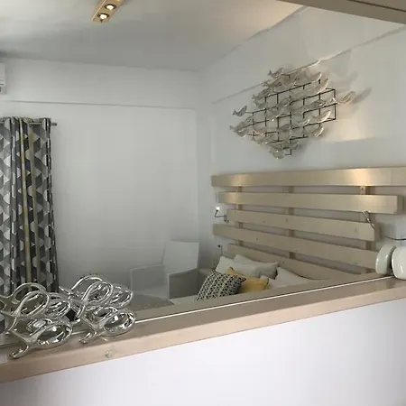 Yanna Asteri Ornos (Mykonos)