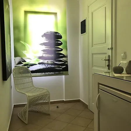 Yanna Asteri Apartamento